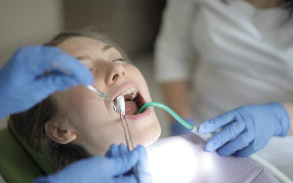 خدمات دندانپزشکی