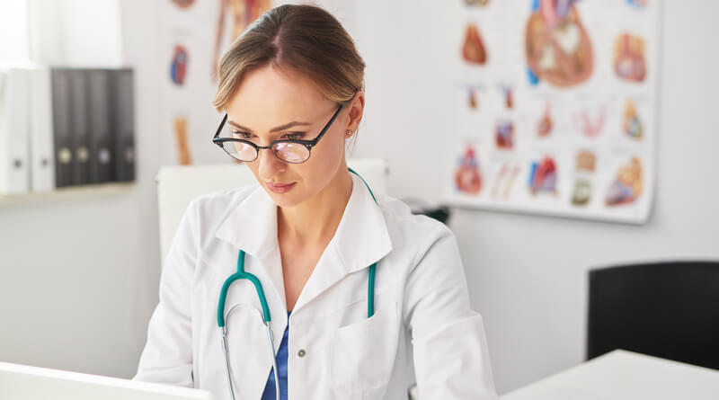 بیمه مسئولیت پزشکی